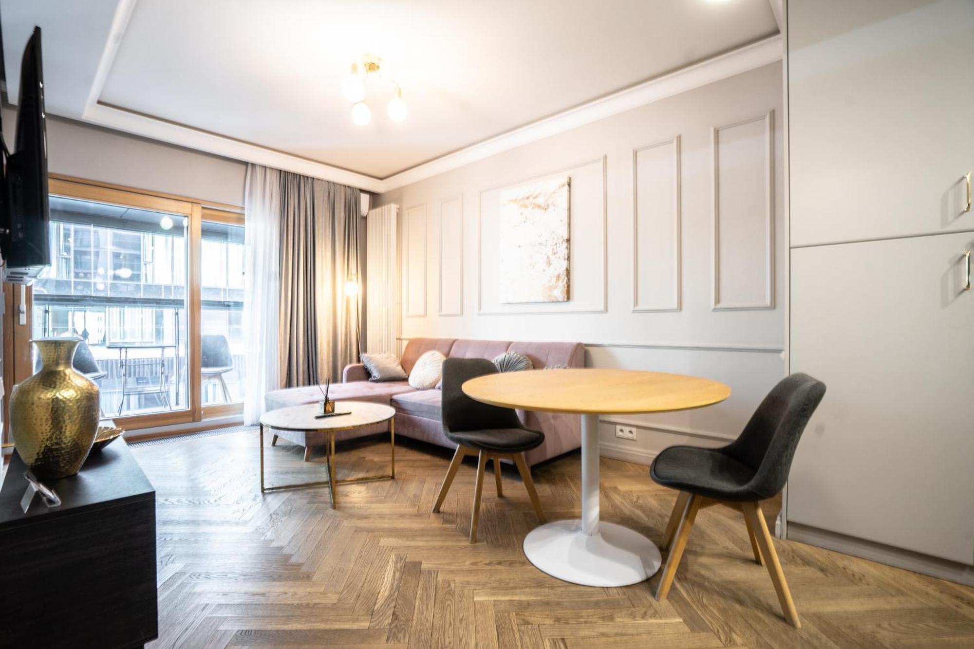 Vipwarsawapartments Sapphire Mennica Residence מראה חיצוני תמונה